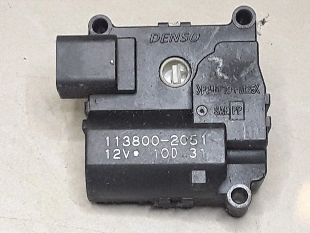 Air flap motor/actuator – Toyota Corolla Verso E121 (2001-2004)