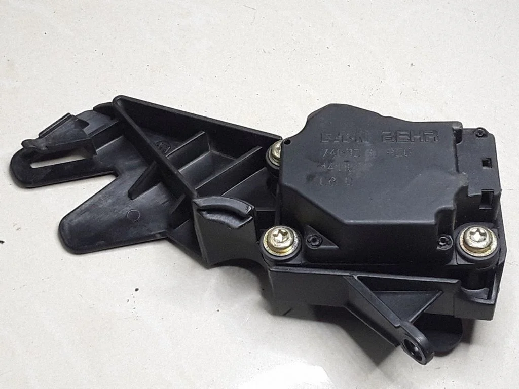 Air flap motor/actuator – Volvo S60 (2001-2004)