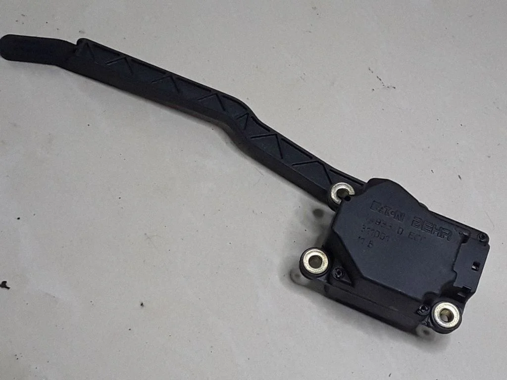 Air flap motor/actuator – Volvo S60 (2001-2004)