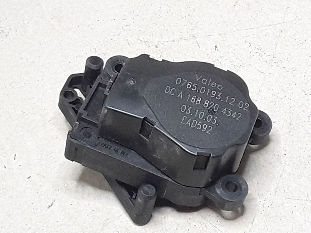 Õhuklapi mootor / ajam A1688204342