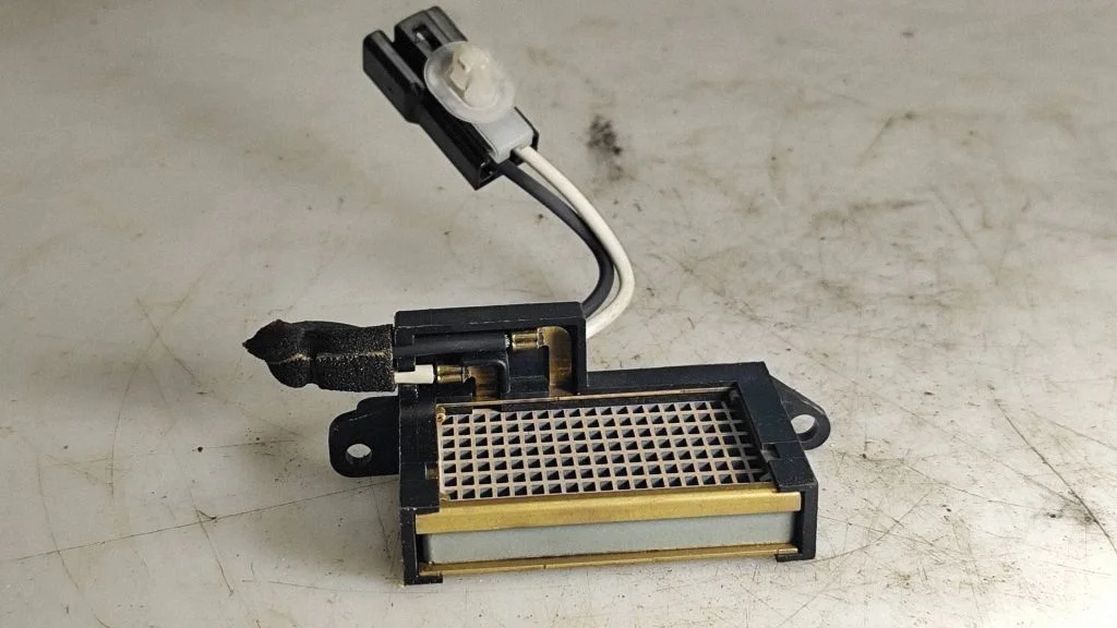 Heater blower motor/fan resistor – Subaru Outback (2007-2009)