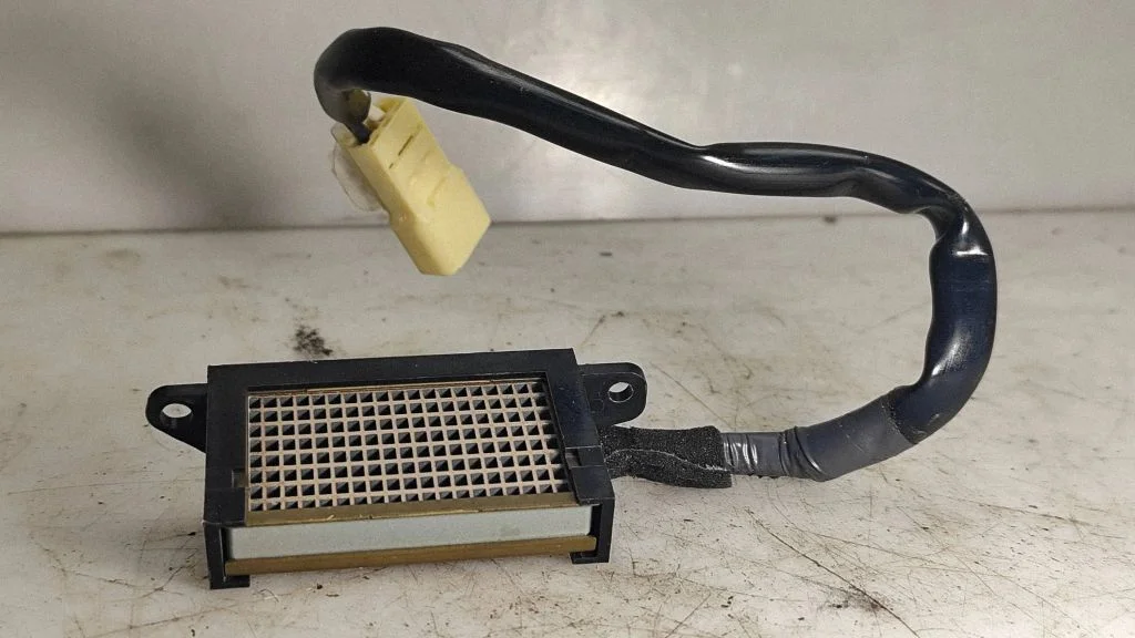 Heater blower motor/fan resistor – Subaru Outback (2007-2009)