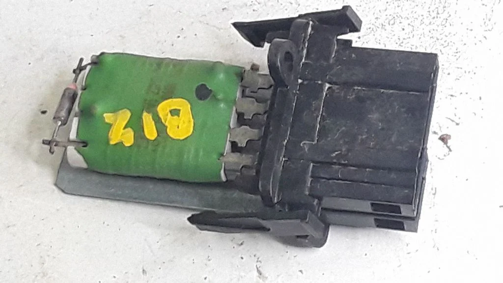 Heater blower motor/fan resistor 1H0959263