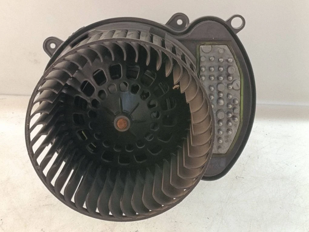 Salongipuhur T911738