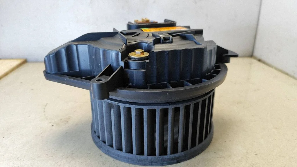 Salongipuhur – Audi A4 S4 B6 8E 8H (2001-2005)