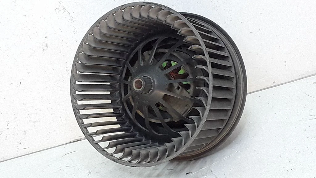 Salongipuhur 3M5H18456EB