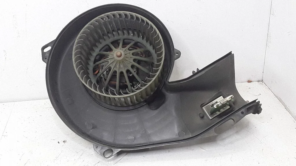 Salongipuhur – Opel Meriva A (2003-2010)