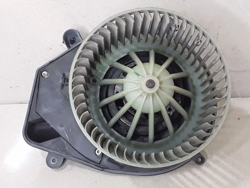 Heater fan/blower – Volkswagen Passat B5 (1997-2000)