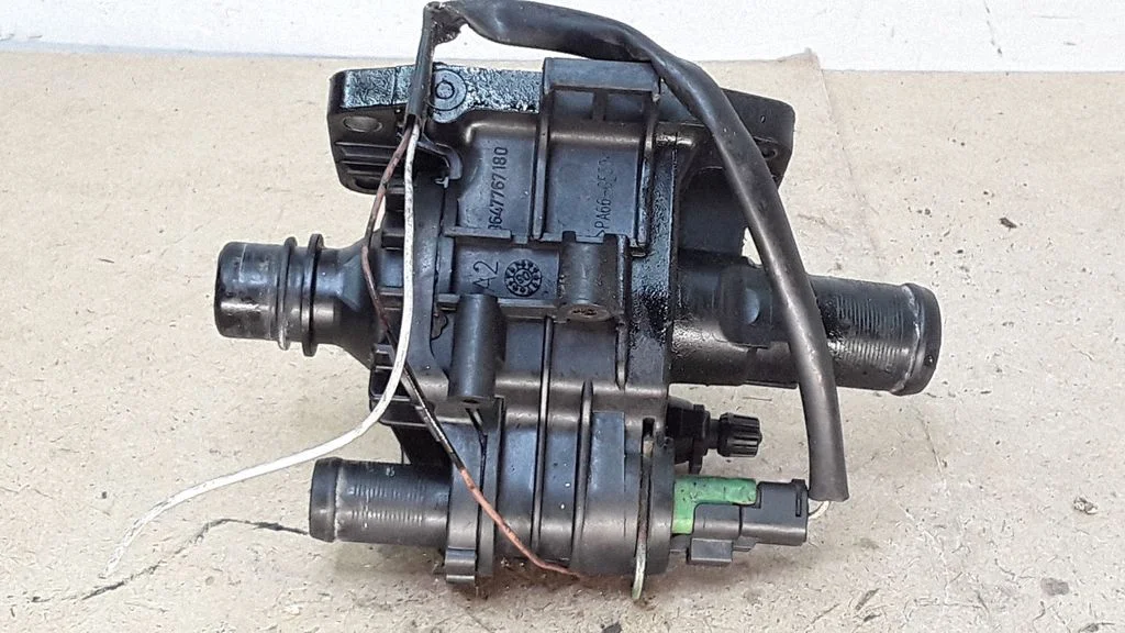 Termostaat / termostaadi korpus – Citroen C4 I (2004-2010)
