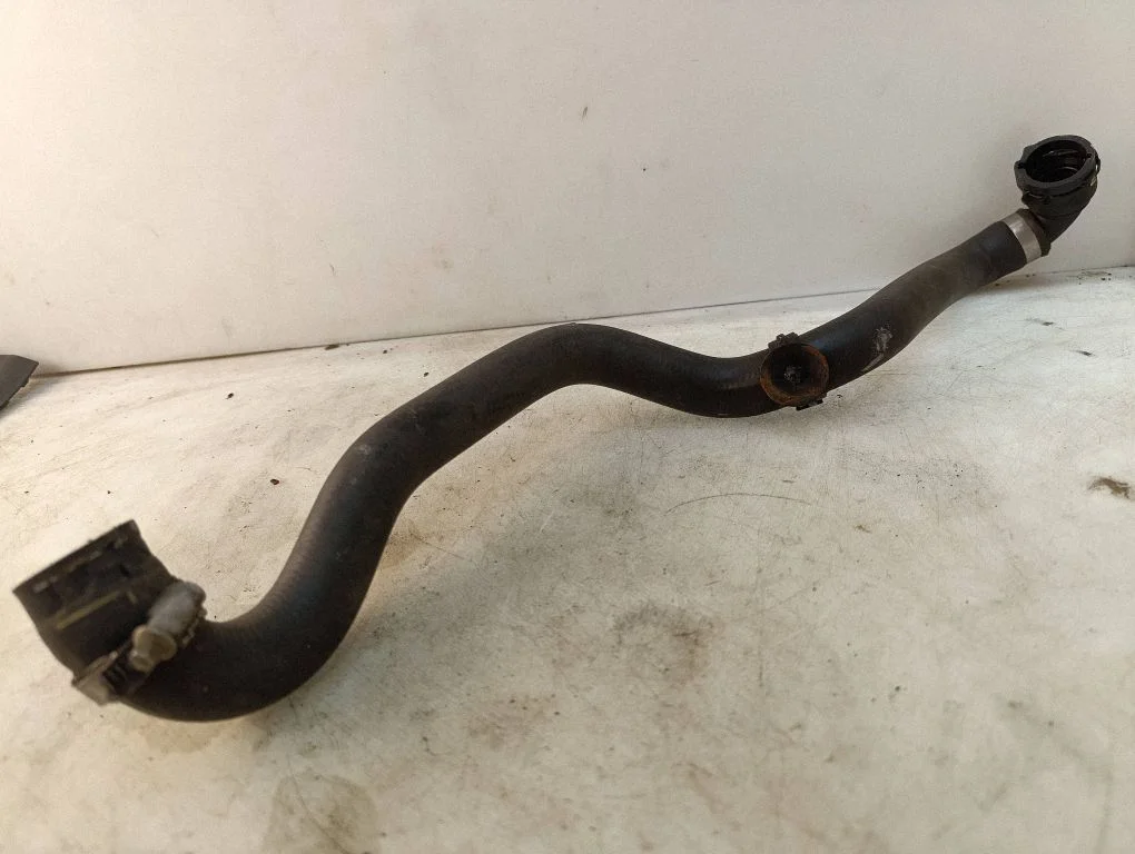 Engine coolant pipe/hose – BMW 1 Series E81 E87 (2004-2011)