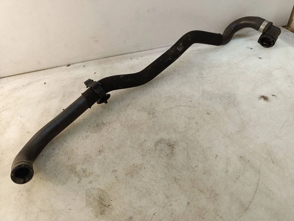 Engine coolant pipe/hose – BMW 1 Series E81 E87 (2004-2011)