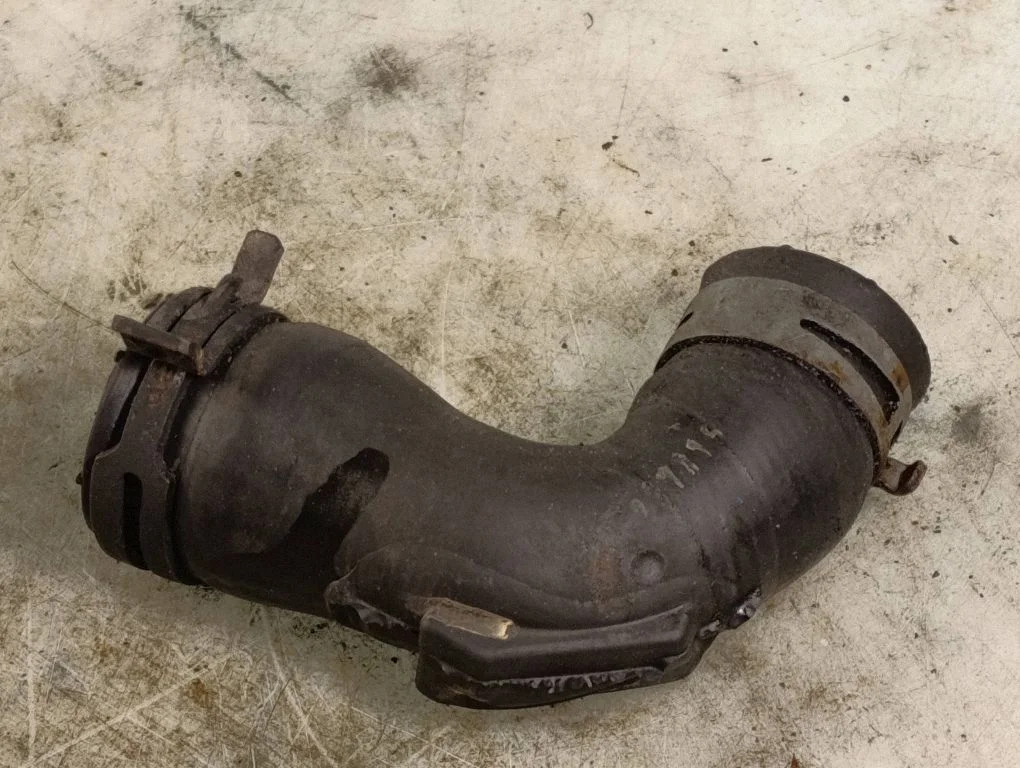 Engine coolant pipe/hose – Mercedes-Benz E-Class W212 (2009-2016)