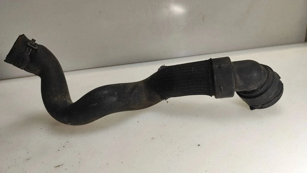 Engine coolant pipe/hose – Opel Corsa D (2006-2014)