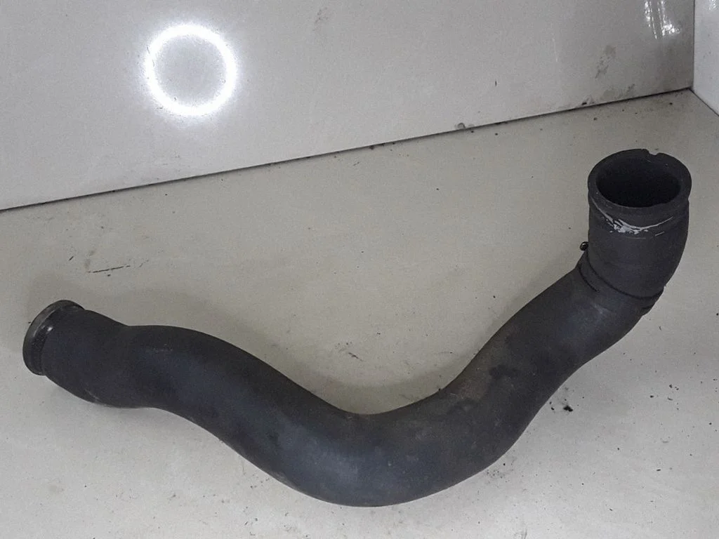 Engine coolant pipe/hose – Opel Astra H (2004-2012)