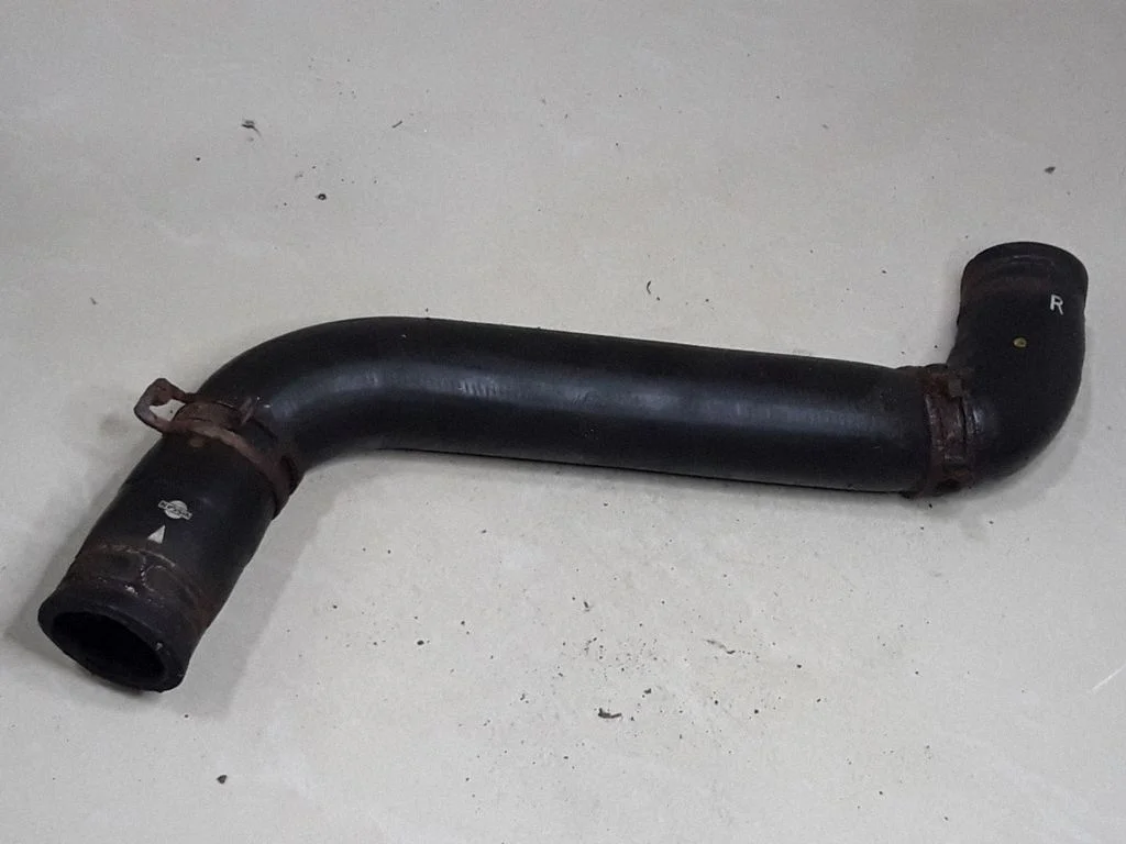 Engine coolant pipe/hose – Nissan Micra (2003-2007)
