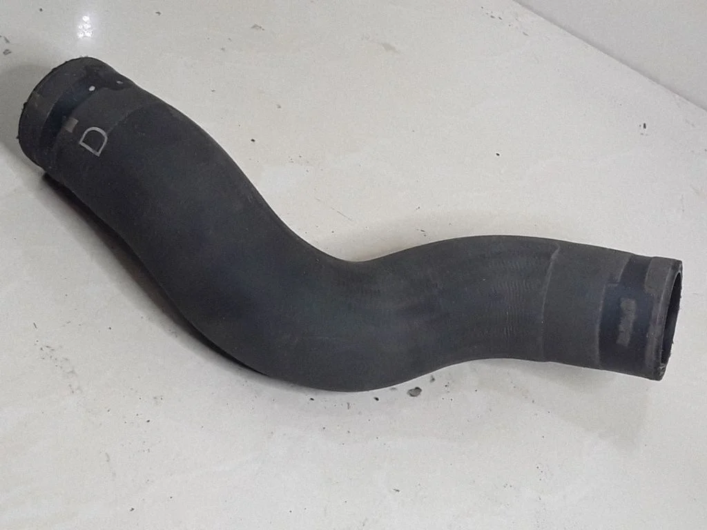 Mootori jahutusvedeliku toru / voolik – Toyota Avensis T250 (2003-2006)