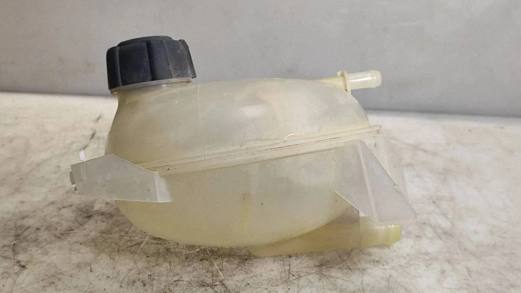 Coolant expansion tank/reservoir 217107259R