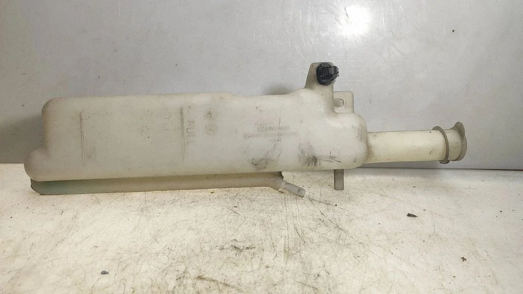 Coolant expansion tank/reservoir A4545000249