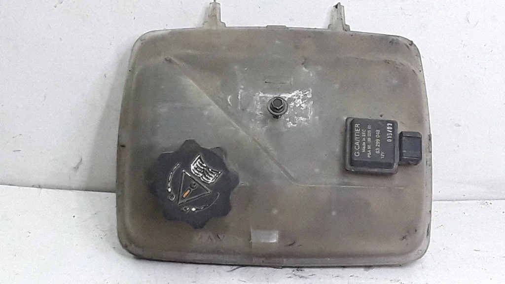 Coolant expansion tank/reservoir 1488949080