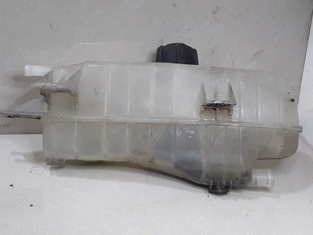 Coolant expansion tank/reservoir 21710AX300