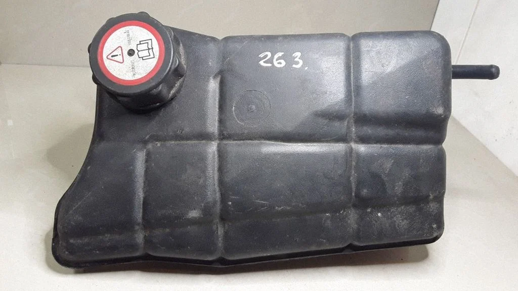 Jahutusvedeliku paisupaak 1S718K218