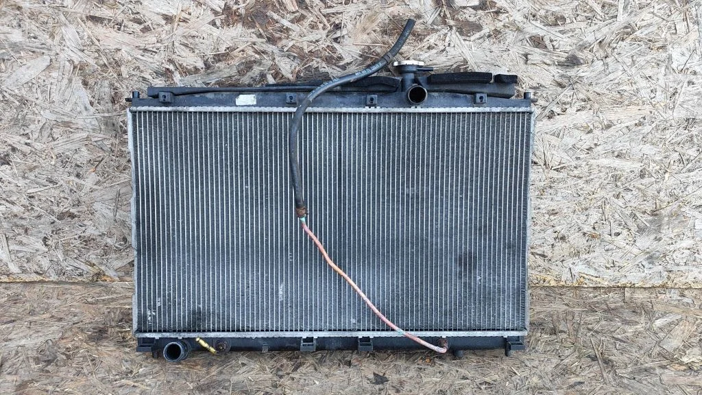 Jahutusvedeliku radiaator CM185T1