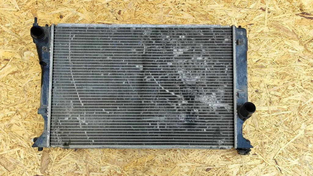 Coolant radiator 4221337680