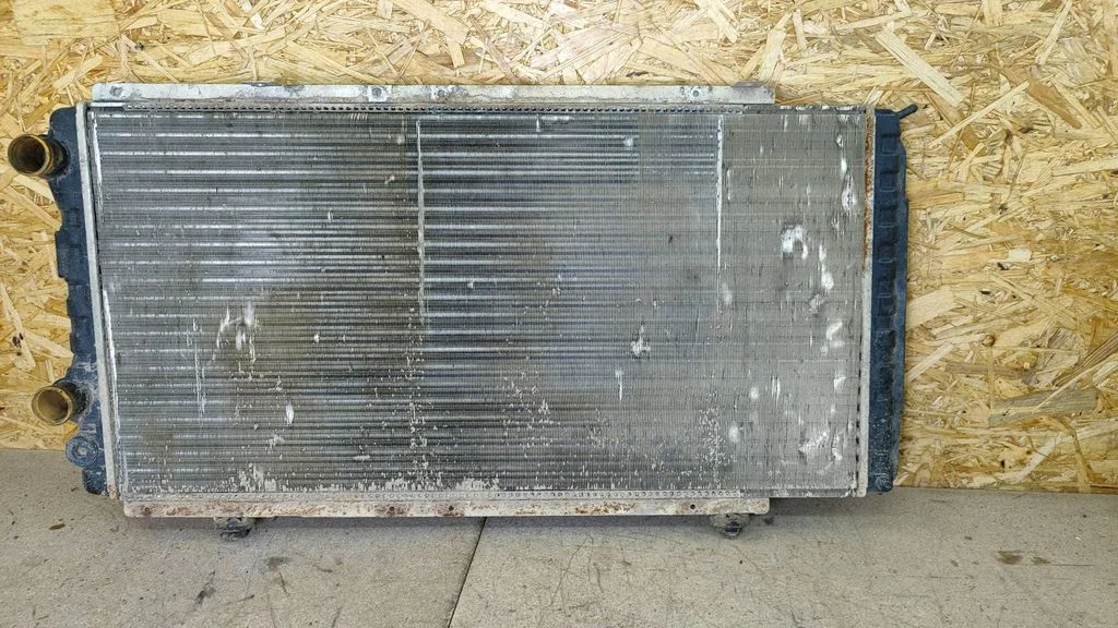 Jahutusvedeliku radiaator TH390H53