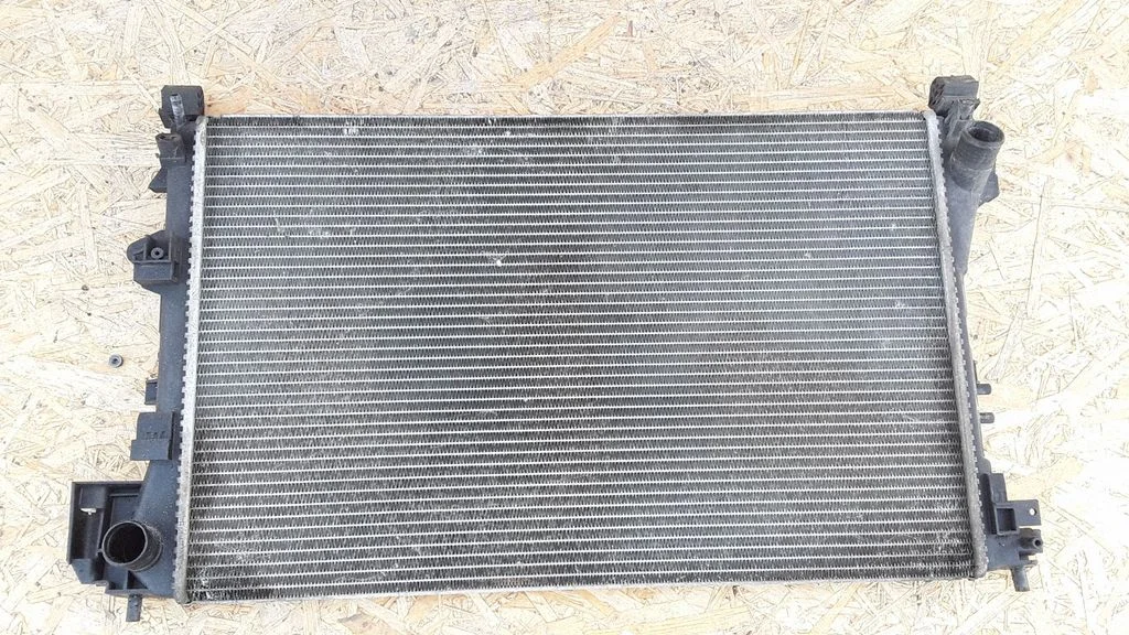Coolant radiator – Opel Vectra C (2002-2005)