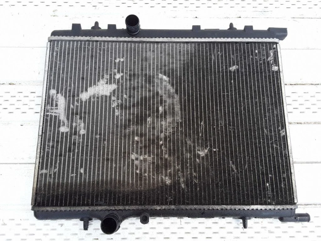 Jahutusvedeliku radiaator 9637040680
