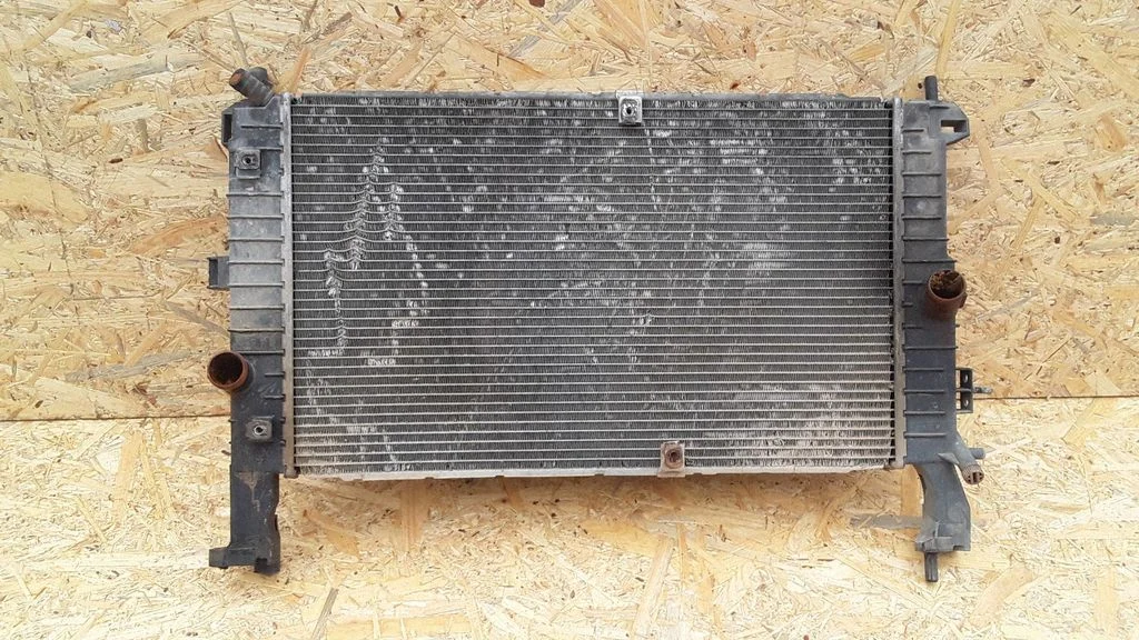 Coolant radiator