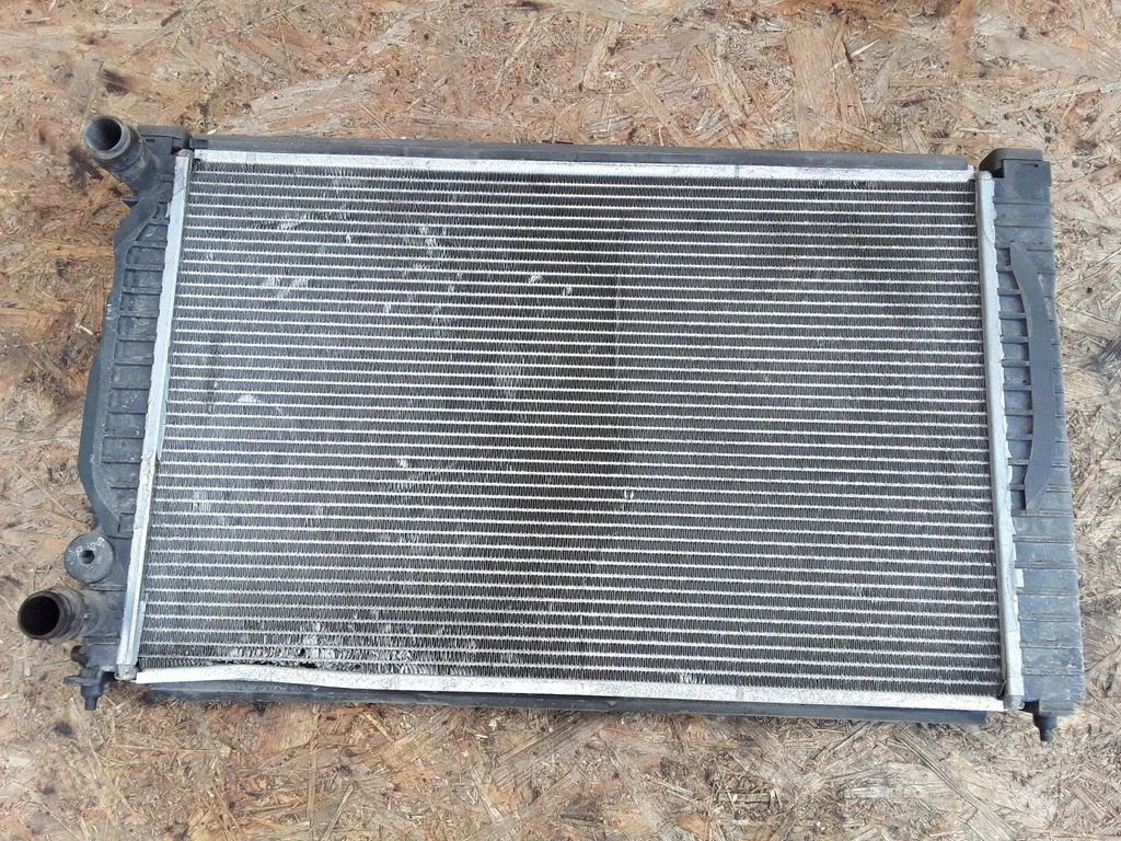 Coolant radiator – Volkswagen Passat B5.5 (2001-2005)