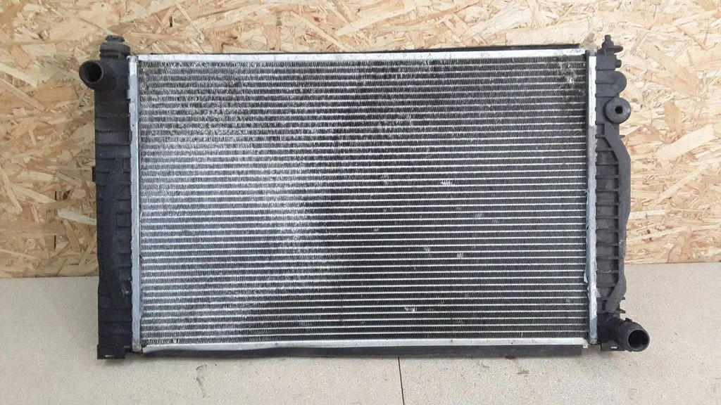 Coolant radiator – Volkswagen Passat B5.5 (2001-2005)