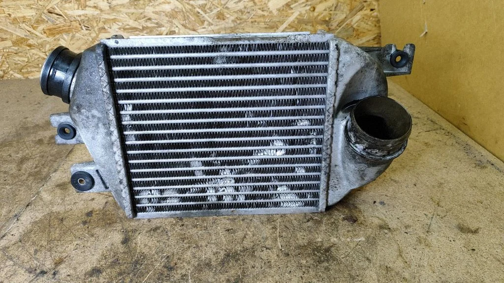 Vahejahuti radiaator SICTM0180