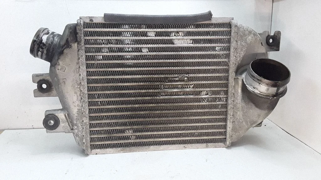 Vahejahuti radiaator SICTM0180