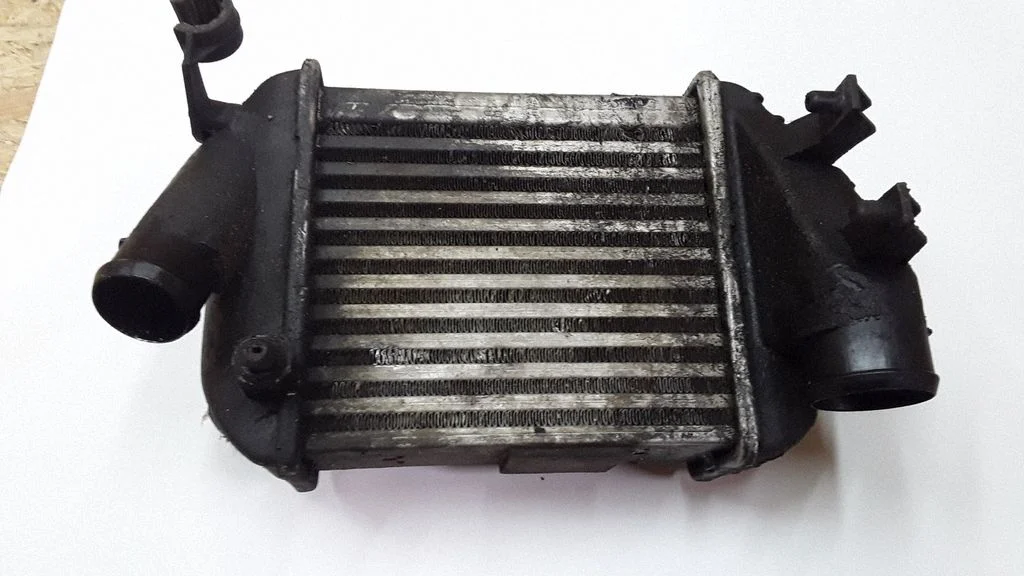 Vahejahuti radiaator 0281002399