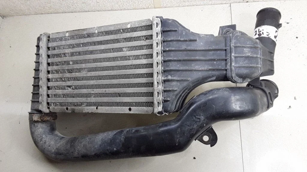 Vahejahuti radiaator 09192587