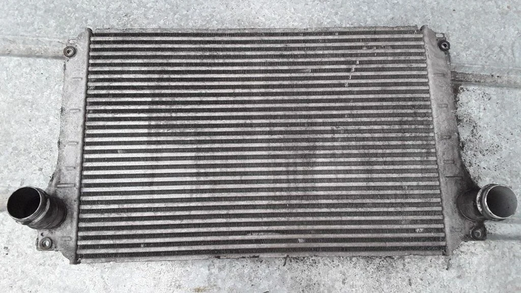 Vahejahuti radiaator JD1271002220