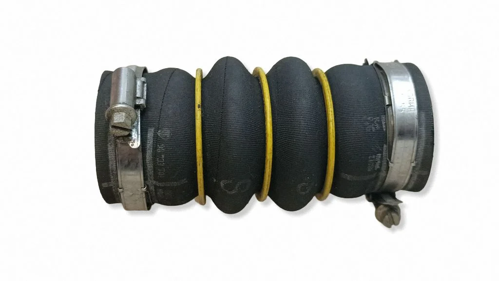 Intercooler hose/pipe 98733T01