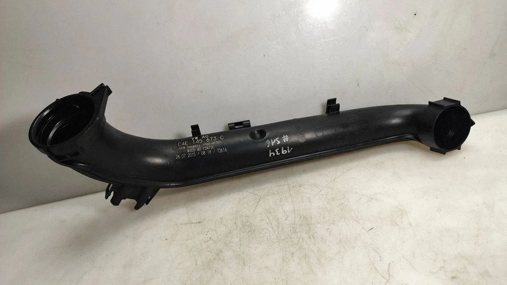 Intercooler hose/pipe – Volkswagen e-Golf (2014-)