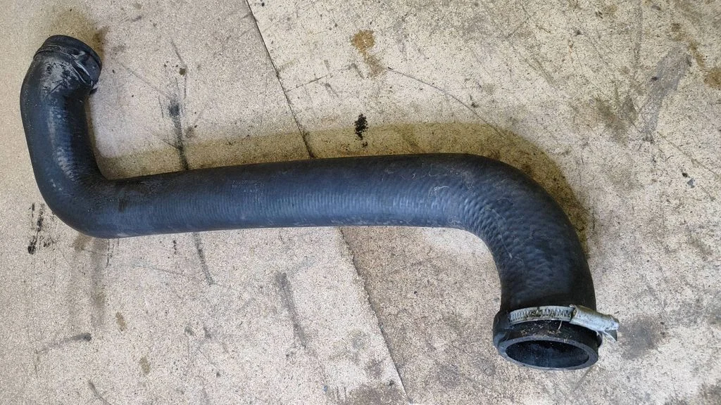 Intercooler hose/pipe – Renault Master II (1998-2003)