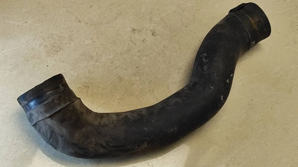 Intercooler hose/pipe 55557038