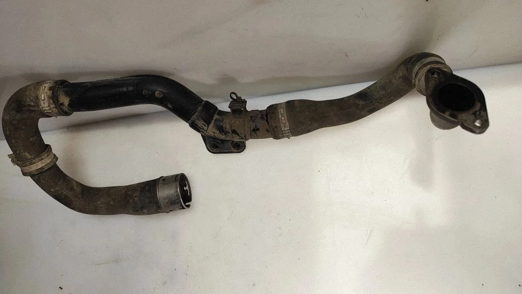 Intercooler hose/pipe 2001994C