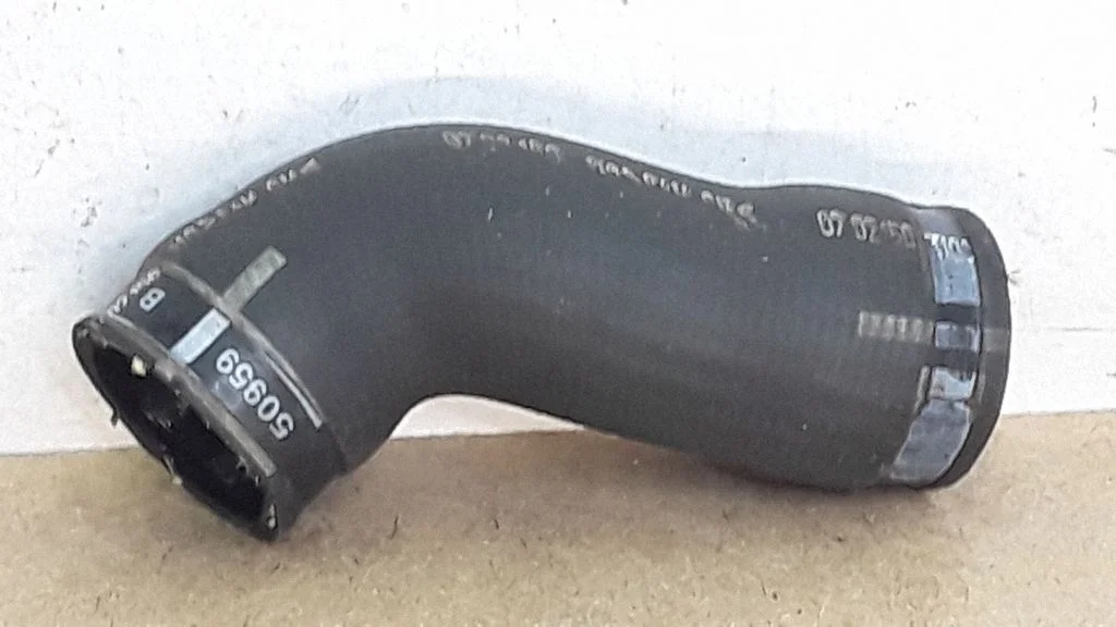 Intercooler hose/pipe 50959B