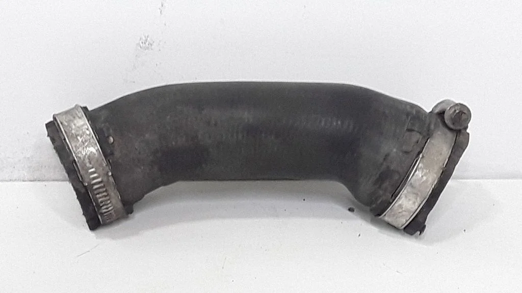 Intercooler hose/pipe