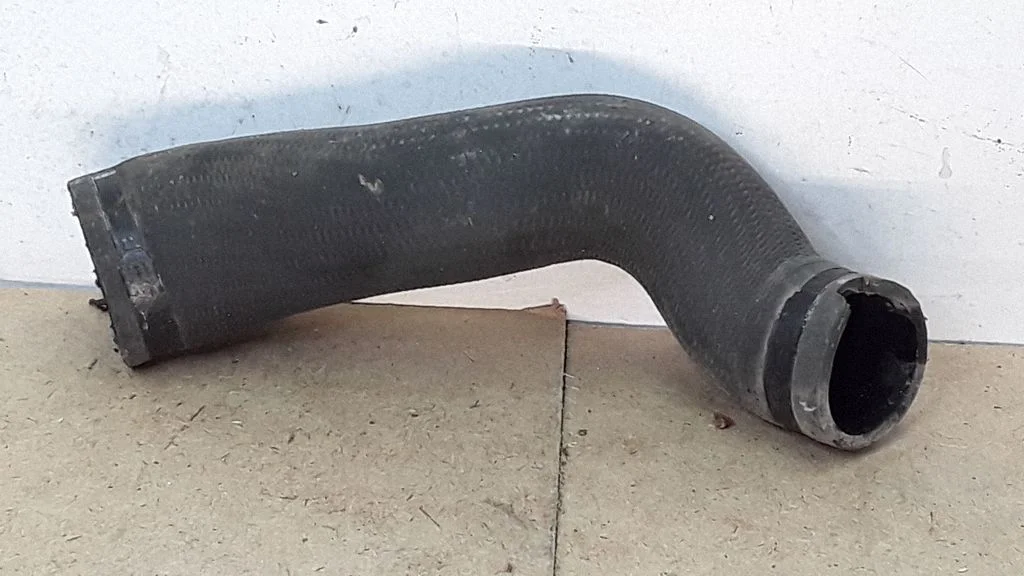 Intercooler hose/pipe – Opel Zafira A (1999-2005)