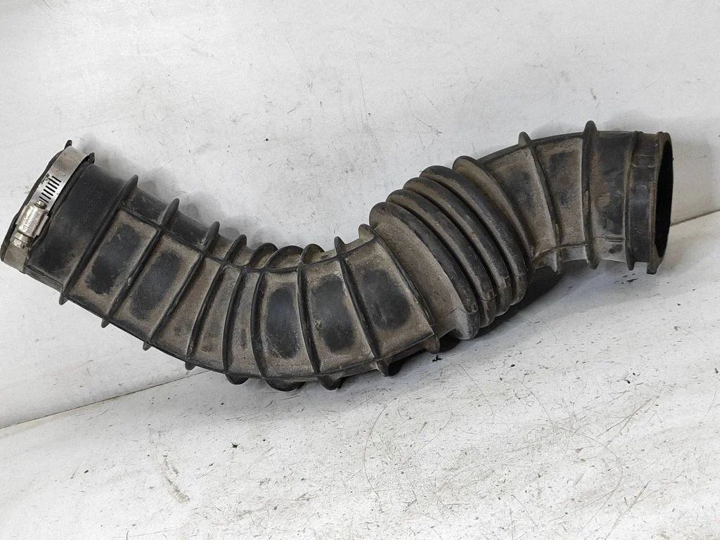 Vahejahuti voolik (-ud)/ toru (-d) – Ford Transit (2000-2006)