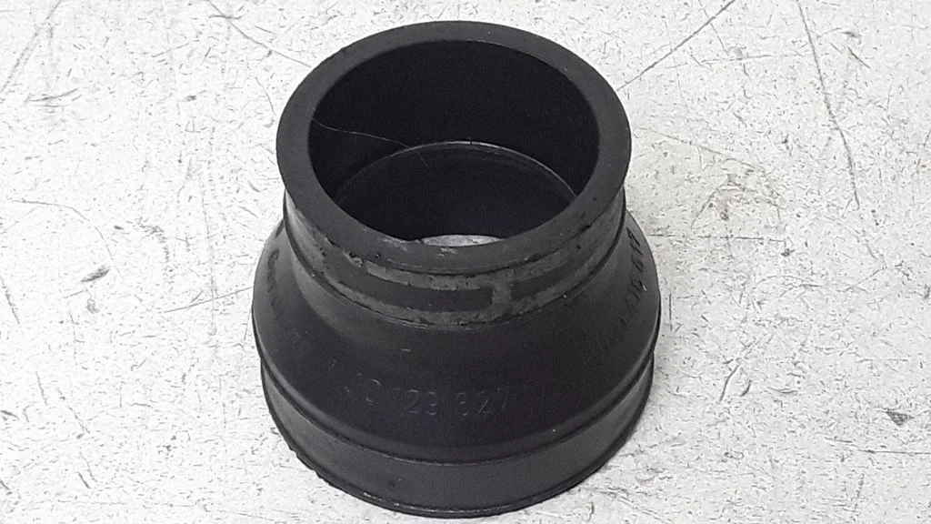 Intercooler hose/pipe 1J0129627D