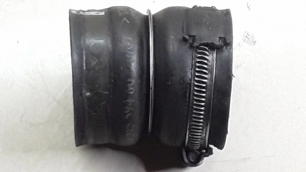 Intercooler hose/pipe – Citroen C4 I (2004-2010)
