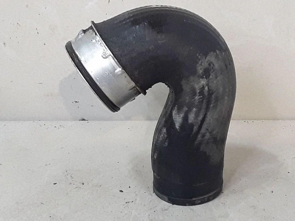 Intercooler hose/pipe – Volkswagen Passat B5.5 (2001-2005)